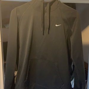 Nike Womens Thermafit Sweatshirt!
